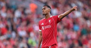 Ryan Gravenberch și suspendarea de la Liverpool explicată, după ce a apărut o scorie legată de cartonașul roșu primit în meciul cu Crystal Palace