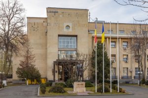 Raport: Funcționari publici numiți fără examen în funcții diplomatice la reprezentanțele externe ale țării