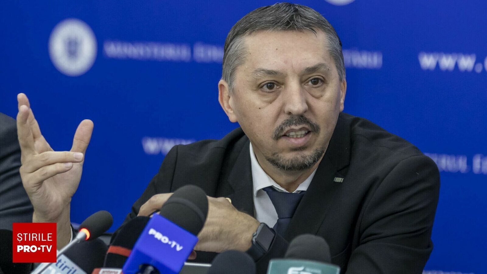 Daniel David afirmă că, în urma discuțiilor cu sindicaliștii, nu sunt planificate reduceri bugetare, dar se impune o suplimentare a fondurilor.