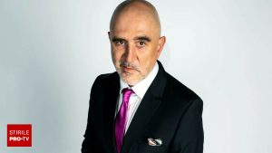 Răzvan Exarhu va fi roast master-ul emisiunii „La bine și la roast”, care urmează să aibă premiera în curând atât pe PRO TV, cât și pe platforma VOYO.