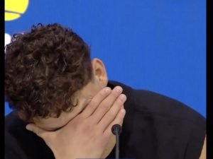 A fost umilit de iubită la conferința de presă a US Open