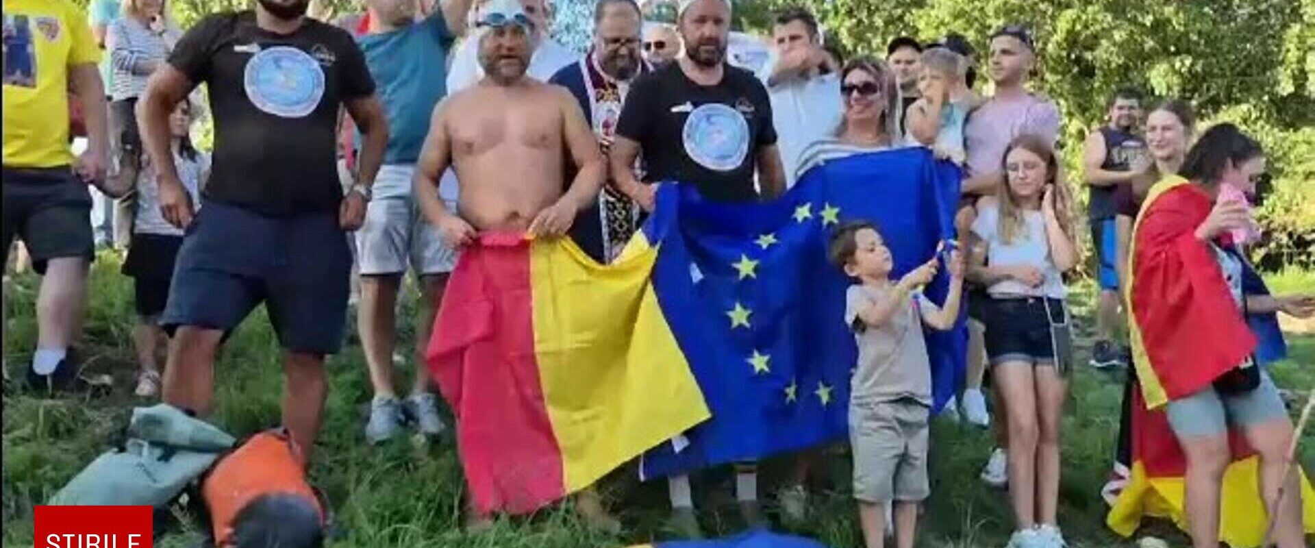 Performanță remarcabilă. Avram Iancu a înotat 4.448 de kilometri, fără costum de neopren