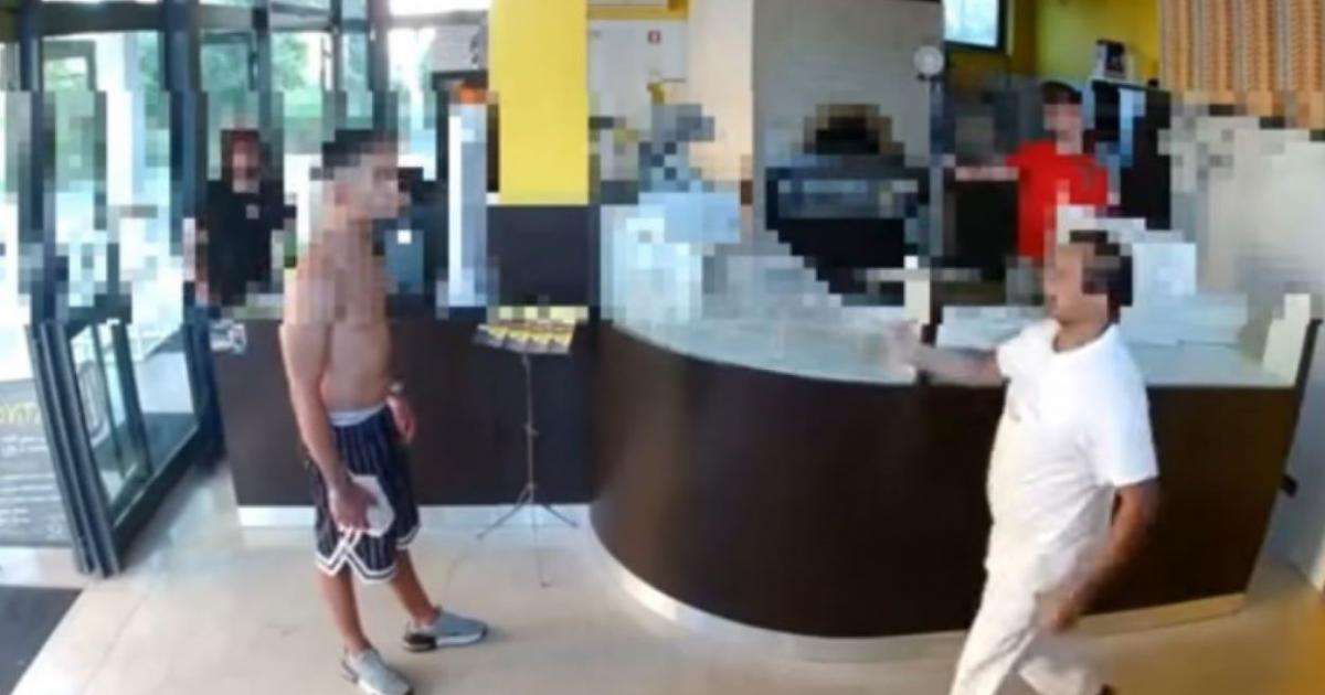 Teroare într-o pizzerie din Italia. Un român a luat la pumni bucătarul bengalez, a furat încasările și a fugit