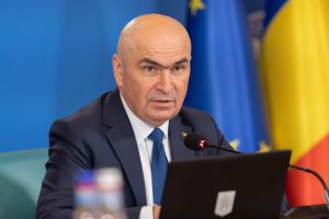 <p><strong>Propunere de reformulare a titlului:</strong></p>
<p>„Bolojan: Soluționarea pensiilor judecătorilor reprezintă un punct cheie al PNRR; sper ca la următoarea ședință a Curții Constituționale subiectul să fie închis.”</p>