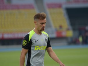 Ce anunț face Elias Charalambous despre situația lui Darius Olaru înainte de meciul cu Drita?