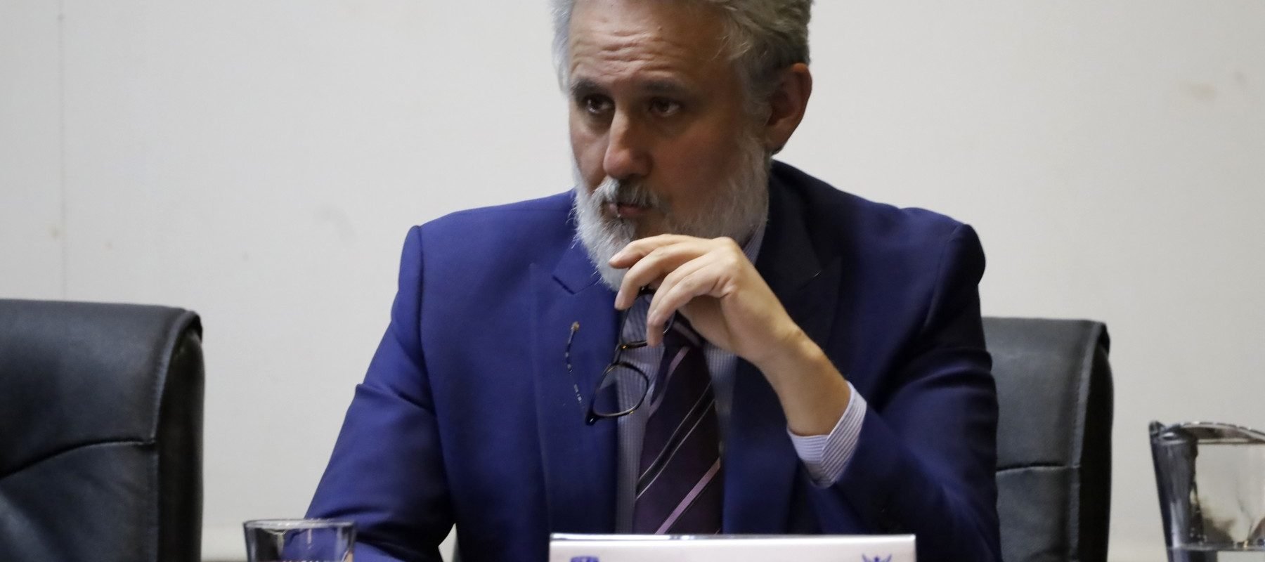 Despre propunerea lui Nicușor Dan pentru SIE: „Omul vorbește greacă, latină, engleză, franceză, italiană și spaniolă. A fost ambasador la Vatican și la Budapesta. Ce ar trebui să mai facă?”