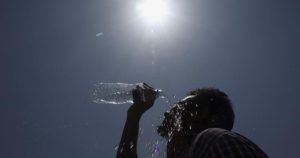 Avertizare meteorologică: val de căldură extremă lovesște două județe cu alertă maximă, alte patru sub alertă de temperaturi ridicate. Care sunt prognozele de temperatură