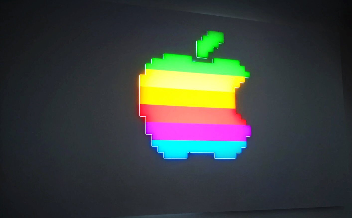 Apple dezvăluie când va lansa iPhone 17 și alte surprize interesante din Cupertino.