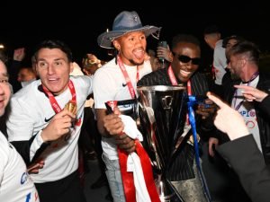 Radunovic, Ngezana și Alhassan reținuți pe aeroport.