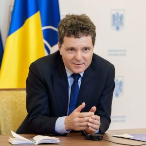 Cine sunt consilierii pe care președintele Nicușor Dan ar trebui să îi integreze în echipa sa: Ludovic Orban, Marius Lazurca, Valentin Naumescu, Eugen Tomac, funcționari ai Primăriei Capitalei și un avocat apropiat de Geoană, potrivit unui portal de știri.