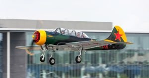 Avionul IAK-52 doboară 120 drone rusești.