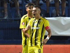Metaloglobus conduce scor 0-1 împotriva lui Dinamo la Digi Sport 1, după ce golul lui Ubbink a fost anulat de VAR, iar Cîrjan a trimis în transversală.
