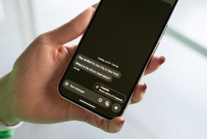 Google introduce Pixel 10 cu traducere în timp real pentru apeluri și funcții AI revoluționare.