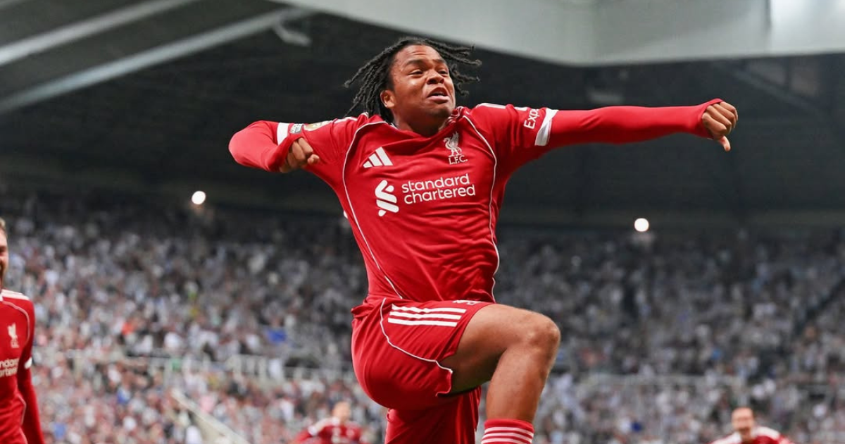 Debut istoric la Liverpool. Rio Ngumoha, 16 ani, a înscris golul decisiv cu Newcastle și a devenit al 4-lea cel mai tânăr marcator din Premier League