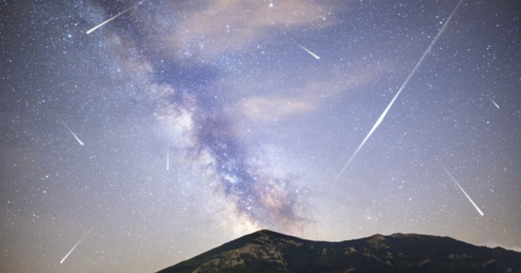 Perseide 2025. Cea mai spectaculoasă ploaie de stele din această vară va putea fi admirată săptămâna viitoare. Când ating punctul maxim