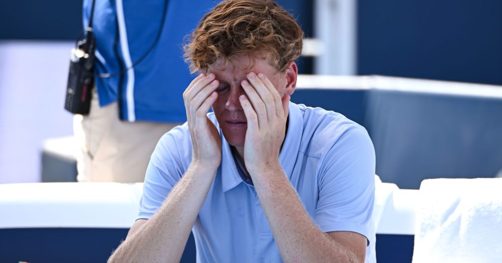 Jannik Sinner, prima reacție după retragerea din finala cu Alcaraz de la Cincinnati! "Îmi pare foarte rău să vă dezamăgesc"