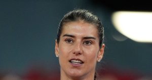 Sorana Cîrstea reușește o remarcabilă revenire la turneul WTA de la Cincinnati, calificându-se în turul 3 după o întoarcere spectaculoasă, deși a fost condusă în setul decisiv.
