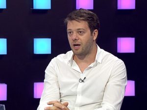 Victor Angelescu a reacționat ferm în urma deciziei luate de FRF și LPF, subliniind poziția clubului Rapid: „Rapid nu acceptă”.