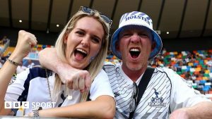 Titlul poate fi reformulat astfel: „Transmisiune în direct: Scorul și actualizările meciului PSG – Tottenham din Supercupa Europeană”