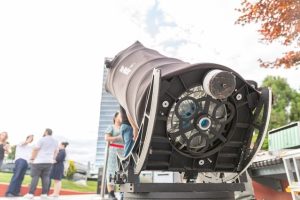 AstroShow se întoarce pe 12 august cu o ediție specială dedicată Perseidelor, oferind oportunitatea unor observații astronomice utilizând cel mai mare telescop portabil din țară.