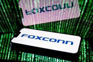 Foxconn profită de trendul AI și iPhone, previziuni record pentru al doilea trimestru