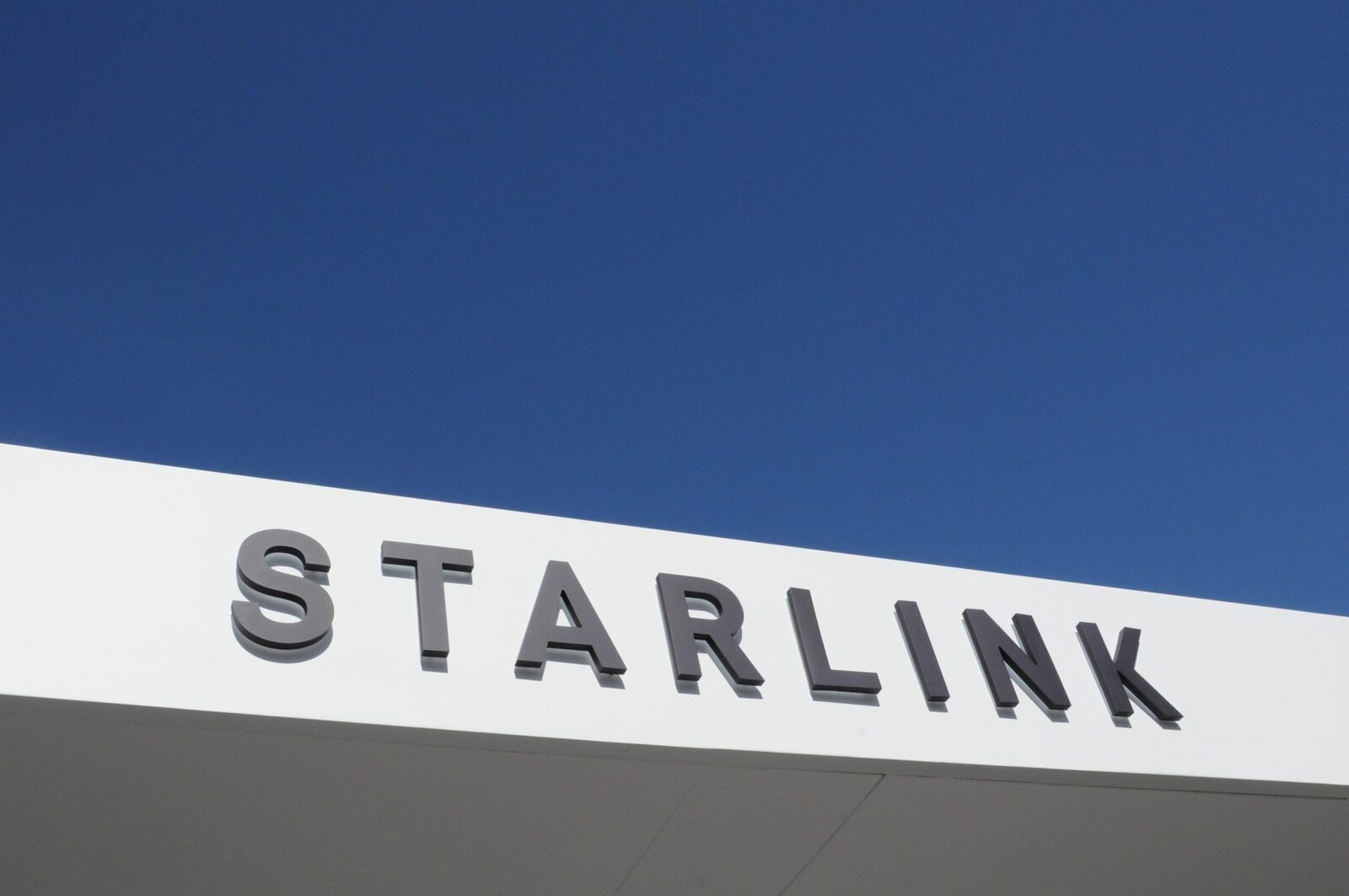 Ucraina intenționează să blocheze Starlink în zonele ocupate, păstrându-l în cele libere