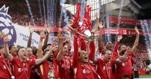 Liverpool, campioana en-titre, pornește titlul în Premier League, dar Arsenal, City și Chelsea sunt gata să o înfrunte.