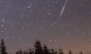 Astronomia anunță un spectacol nocturn în luna august: apariția incredibilelor meteoriți care iluminează bolta cerească