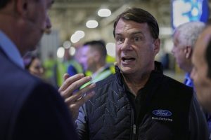Șeful Ford avertizează despre un viitor sumbru pentru locurile de muncă cu guler alb