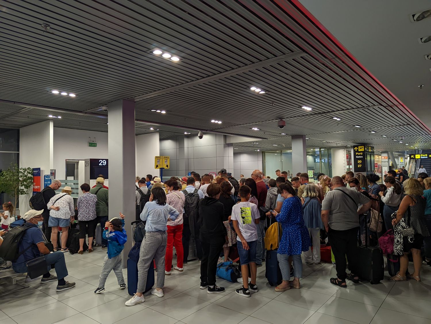 Pericol pentru turiștii în Spania, Grecia și Cipru.