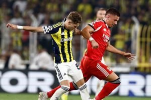Fenerbahçe și Benfica au remizat fără goluri în tur.