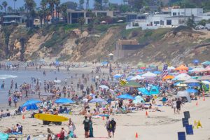 Vreme anormal de călduroasă anticipată în estul județului San Diego