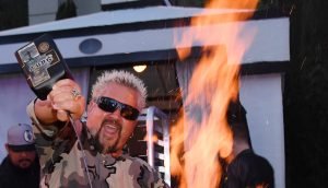 Un local din Boston a avut o pizza atât de bună încât i-a făcut pe Guy Fieri să sune familia