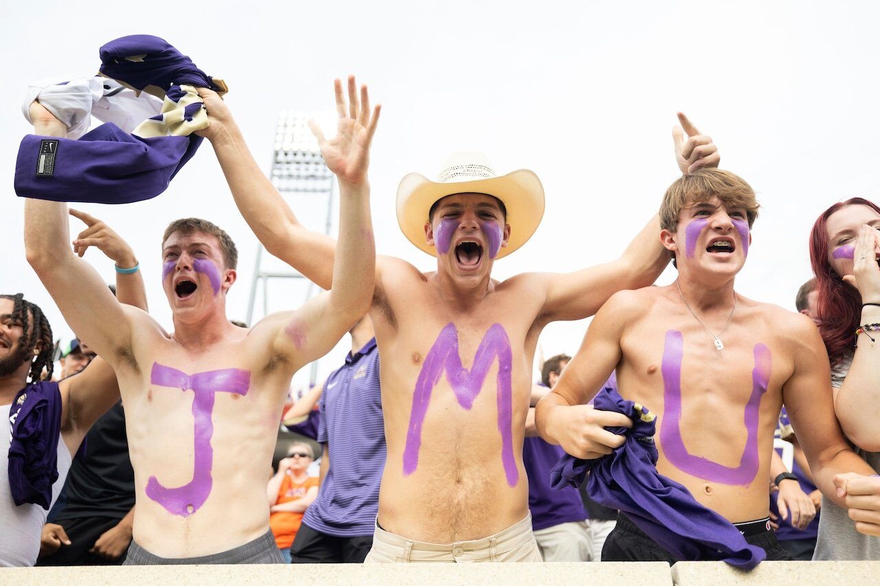 Unde poţi urmări în direct meciul JMU vs Georgia Southern fără cablu; diferenţă, cote, oră start