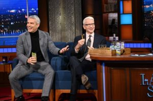 Andy Cohen și Anderson Cooper reiau turneul — Află detalii aici