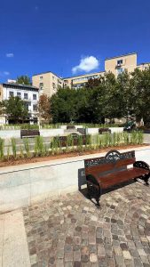 Primarul Stelian Bujduveanu lansează operațiune de curățenie în Centrul Vechi: Piața Sfântul Anton, primul pas