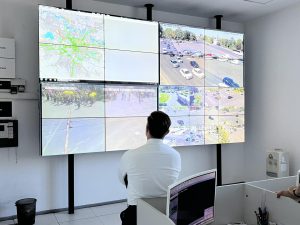 Prima zi de școală, haos în traficul bucureștean: Primarul Stelian Bujduveanu descrie debutul anului școlar ca pe un ‘mare test’ pentru Capitală