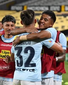 Barcelona, învinsă de Universidad Católica cu 3-2.