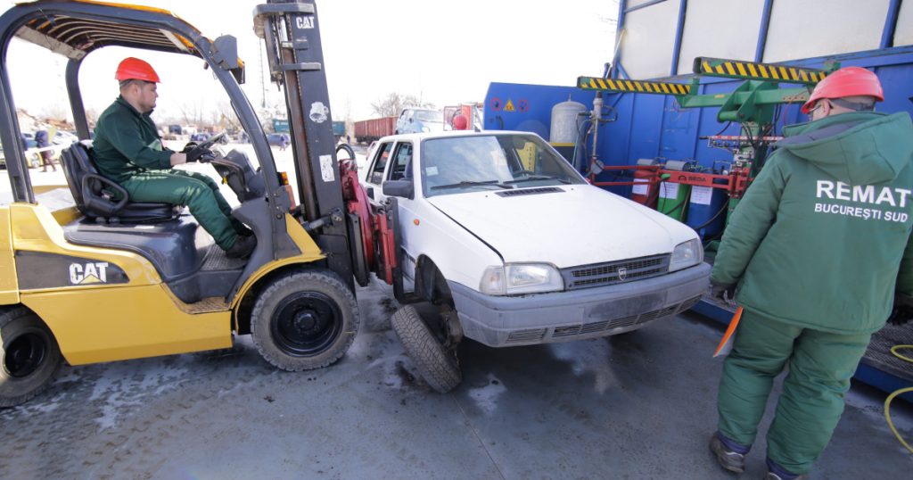 Românii s-ar mai putea înscrie în programul „Rabla” pentru mașini pe benzină sau hibrid, chiar dacă nu mai sunt bani. Explicațiile AFM