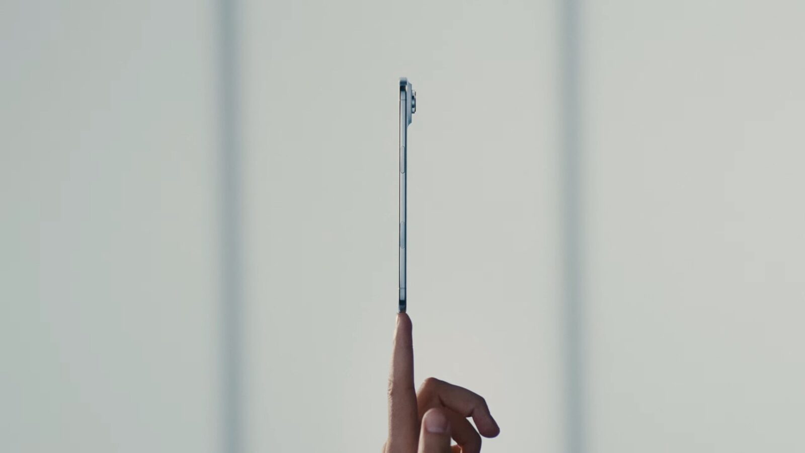 iPhone Air: un design spectaculos, dar bateria sub asteptari