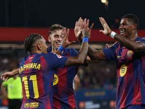 Barcelona a zdrobit Valencia cu 6-0.