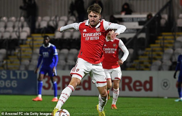 Billy Vigar dead aged 21: Former Arsenal academy star passes away after suffering 'significant brain injury' during match