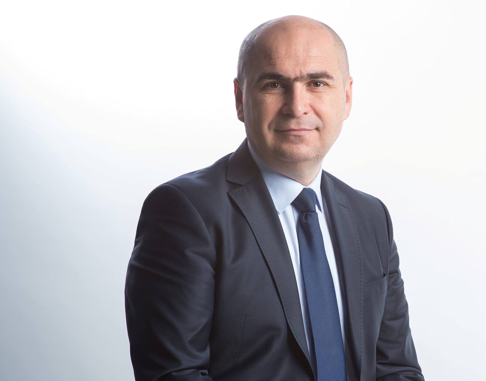 Ciucă: Guvern tehnocrat, doar dacă taie cheltuielile statului