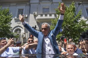 Călin Georgescu, retras din politică, spune: „Nu renunţaţi, nu există altă cale” – către trădători