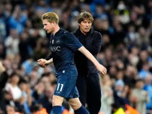 Conte regretă schimbarea lui De Bruyne.