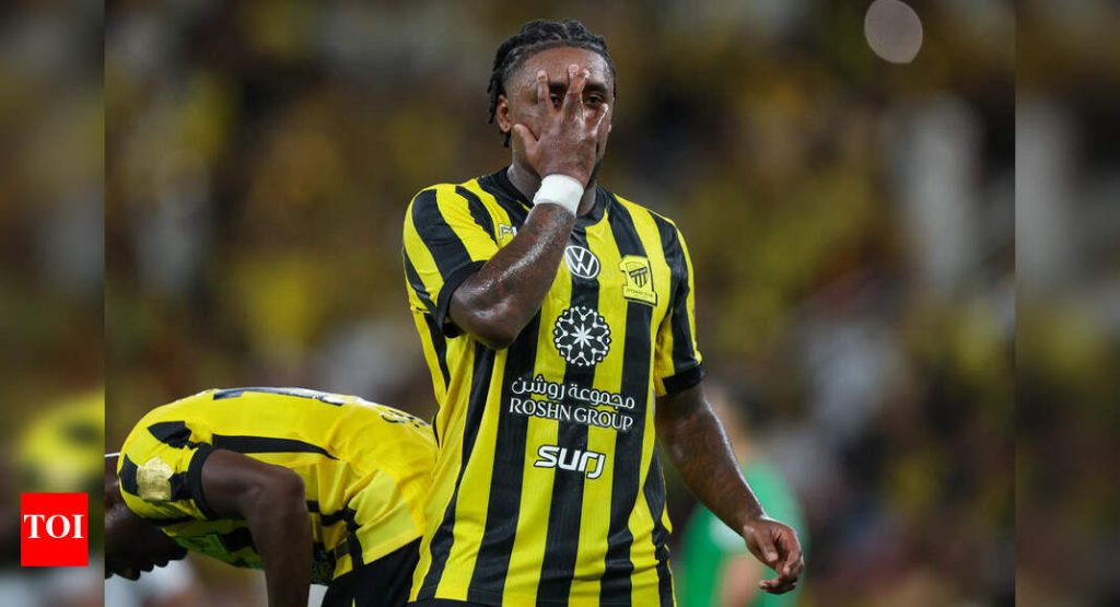 No Benzema, no problem: Who is Steven Bergwijn? Dutch winger scores twice as Al-Ittihad beat Al-Fateh 4-2 | Saudi Football News