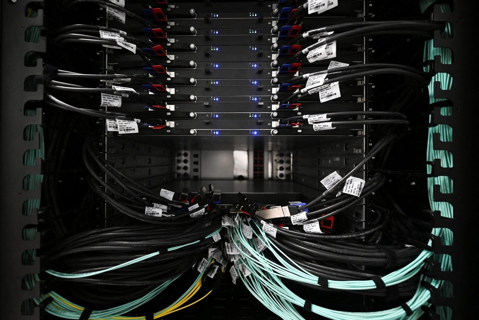 Europa lansează supercomputerul Jupiter, de mărimea unei jumătăți de teren de fotbal – utilizări și locație.