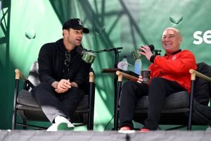 Laver Cup: Roddick laFața locului, fani încântați de Agassi