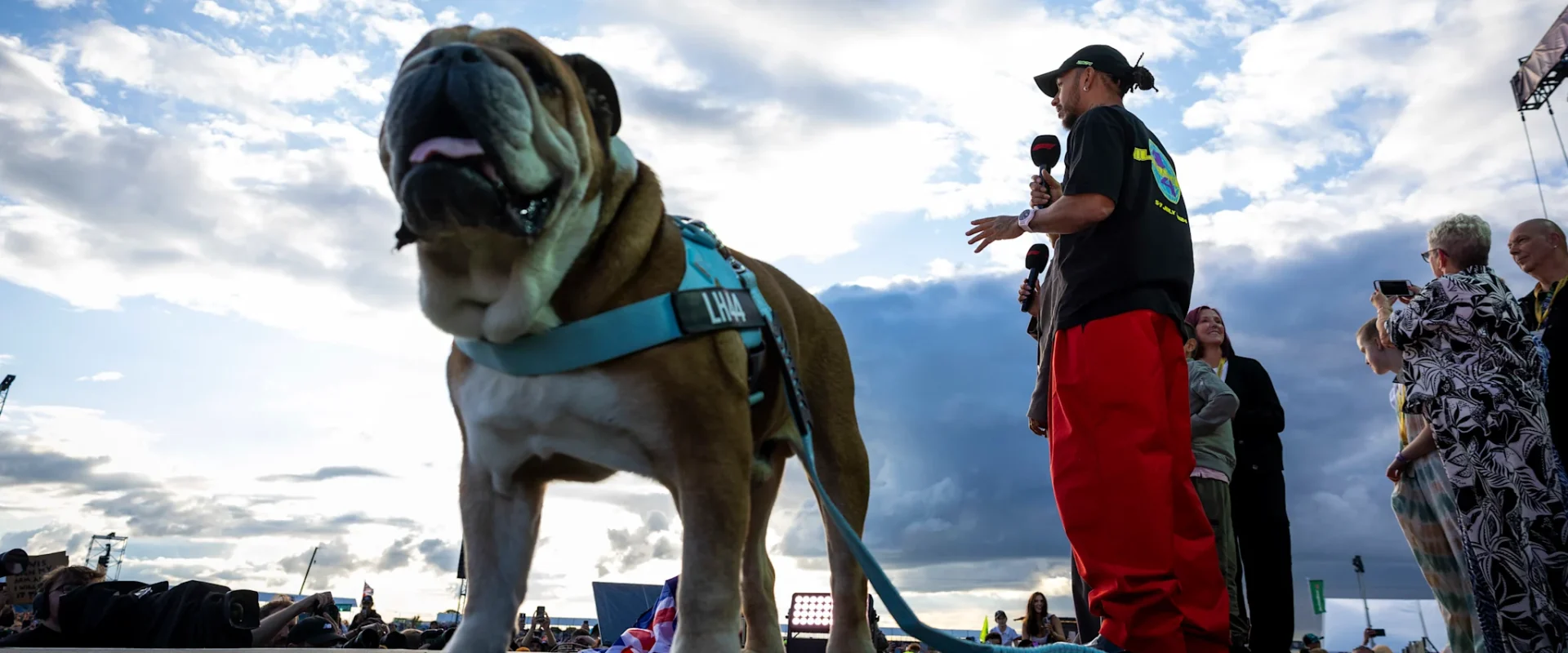BARCELONA, SPAIN - MAY 31: Martinius Stenshorne of Norway and Hitech TGR (14) leads Roman Bilinski