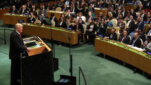 Liderii mondiali îl curtează pe Trump